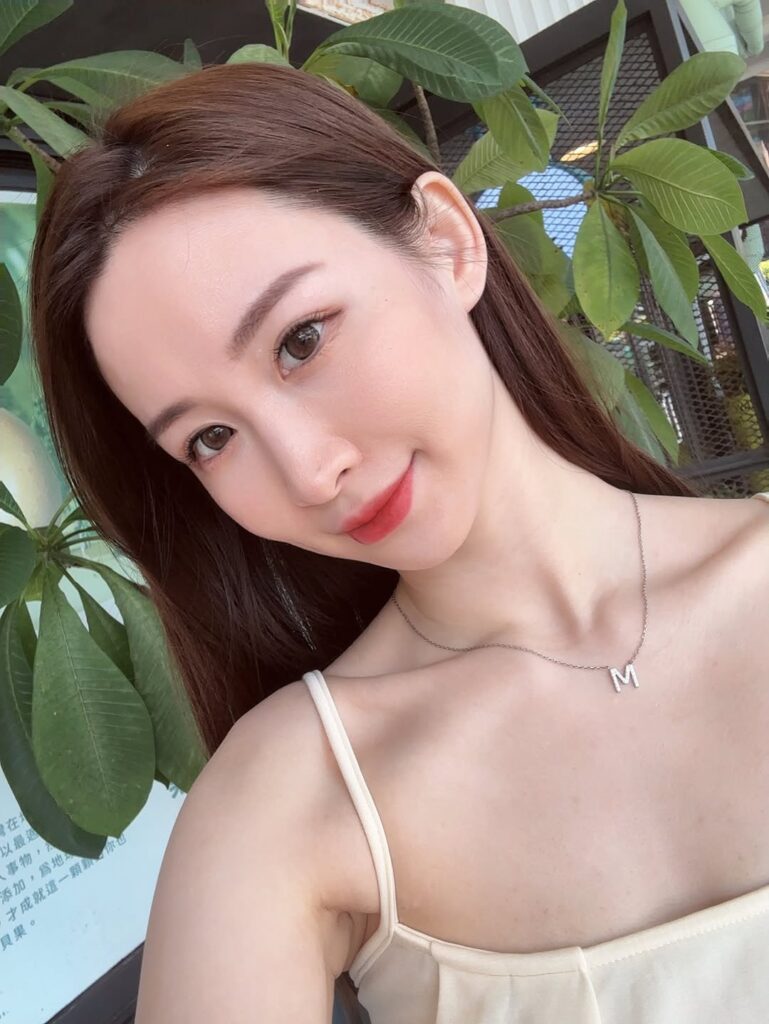打造完美笑容｜玻尿酸嘟嘟唇 + 法令紋精雕填充｜陳少凱醫師｜KOL Miya療程見證照片